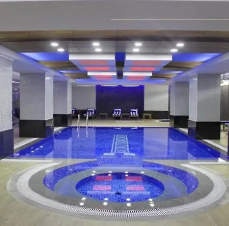 Apartament Luxury Flat 2 Mins From